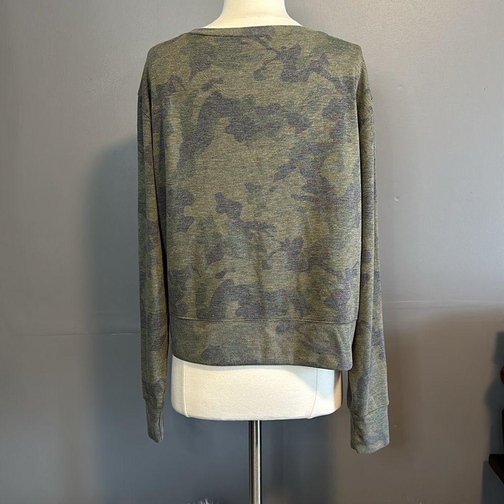 Balance Collection - Camouflage Long Sleeve Tee Sz XL - Picture 4 of 6